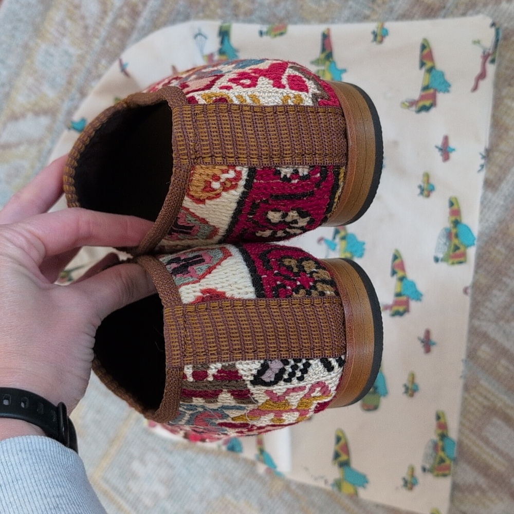 Artemis Design Co. Smoking Shoes - Picture 4 of 5
